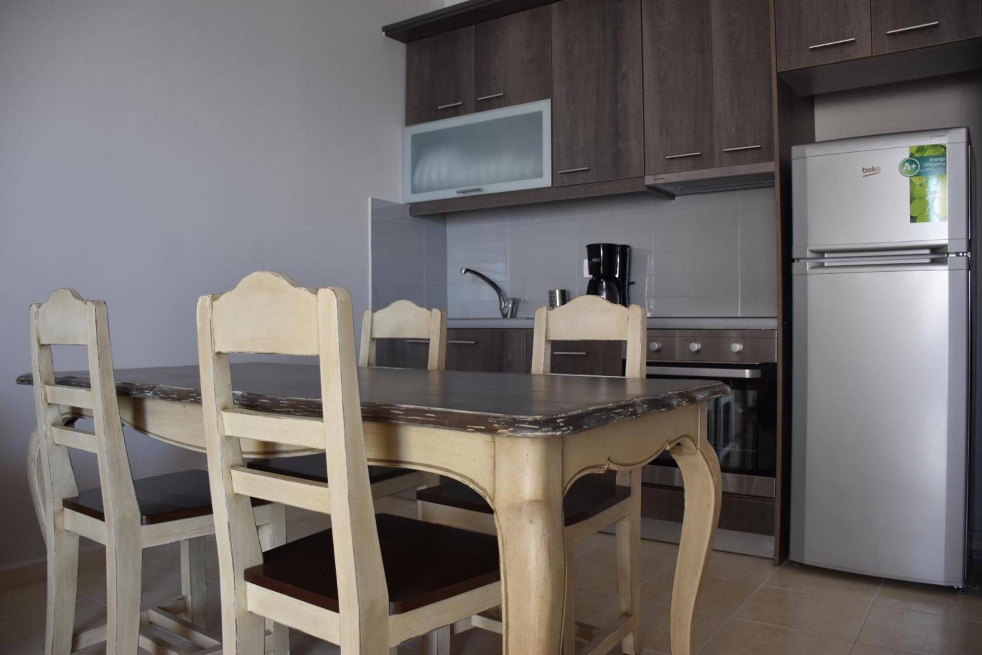 Aperanto House Paralia Loutsas Δωμάτιο φωτογραφία