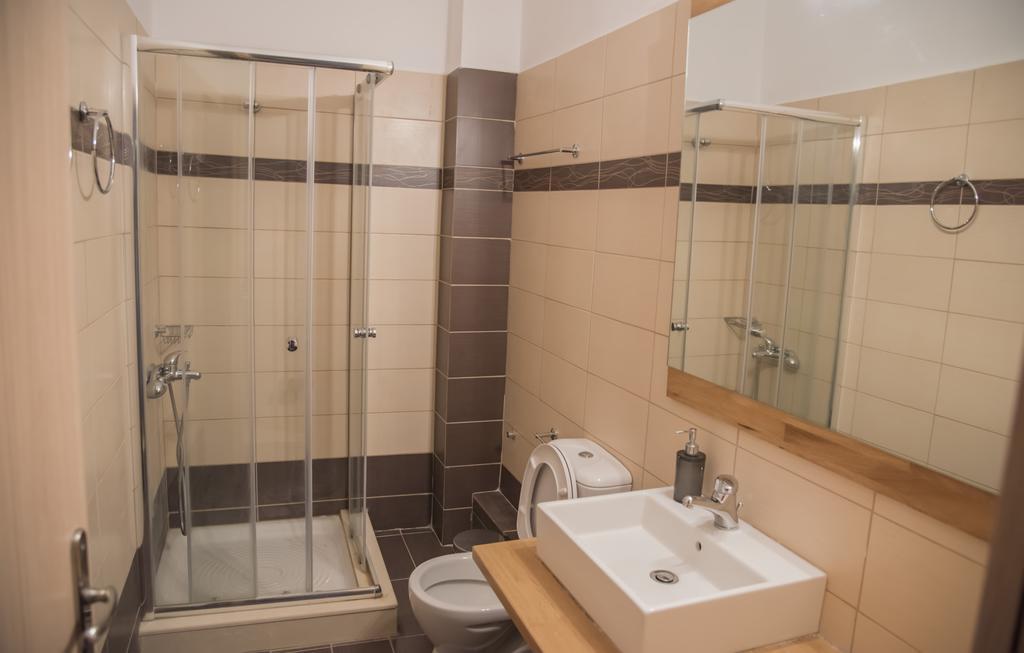 Aperanto House Paralia Loutsas Εξωτερικό φωτογραφία