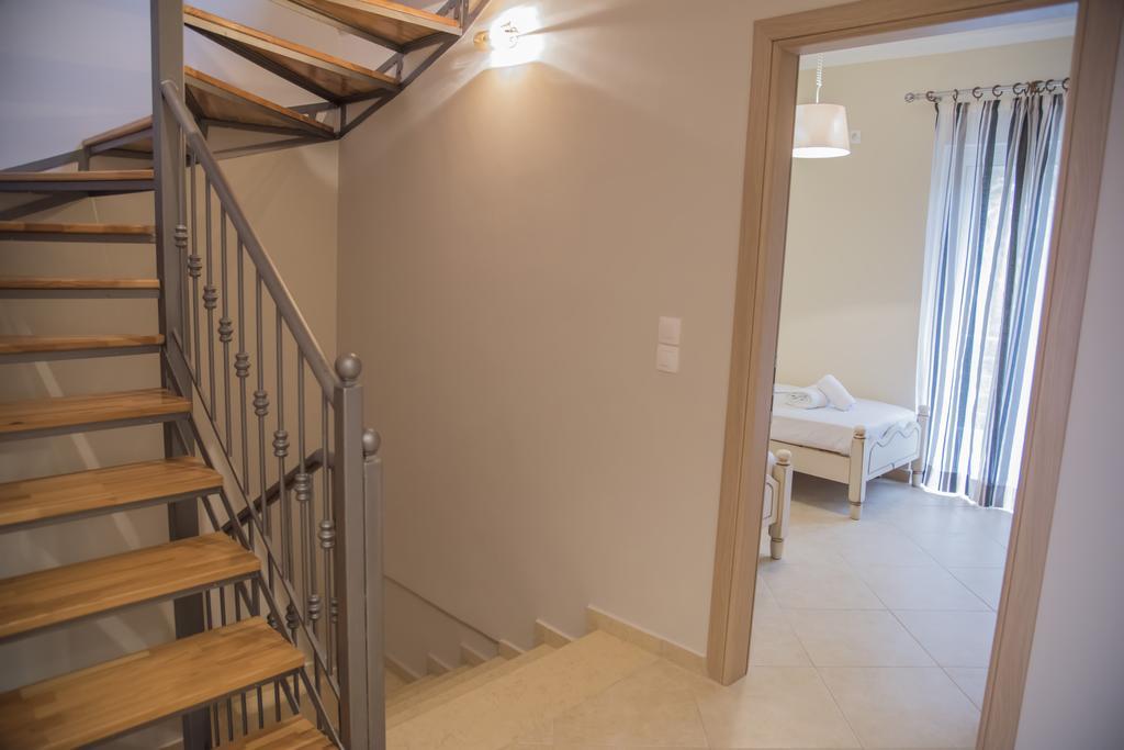 Aperanto House Paralia Loutsas Εξωτερικό φωτογραφία
