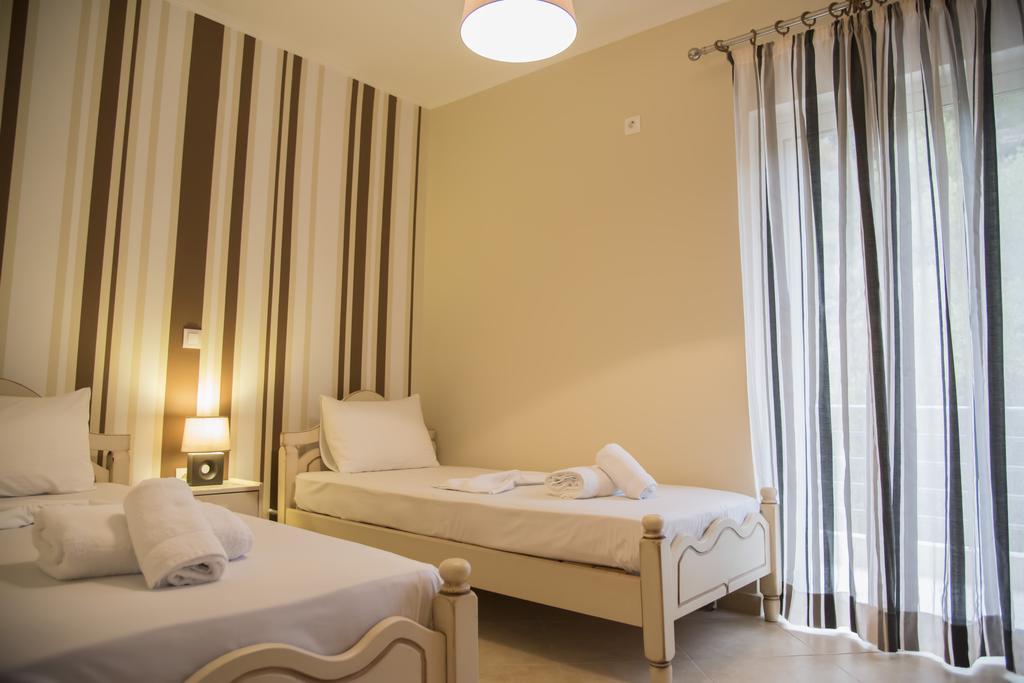 Aperanto House Paralia Loutsas Εξωτερικό φωτογραφία